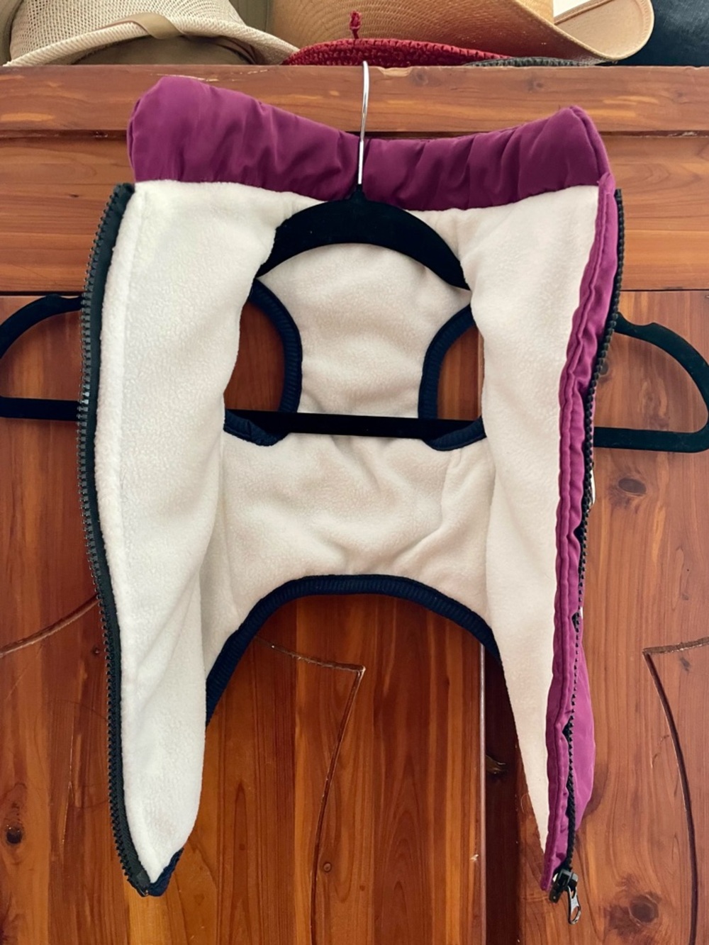 NWOT Dog Puffer Vest with Attached Harness - Picture 3 of 5